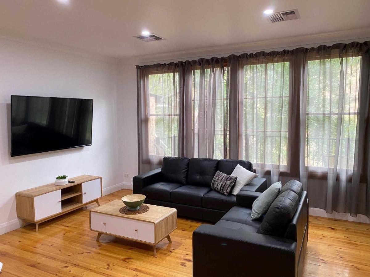 Adelaide Brownhill Creek Tourist Park Hotel Buitenkant foto