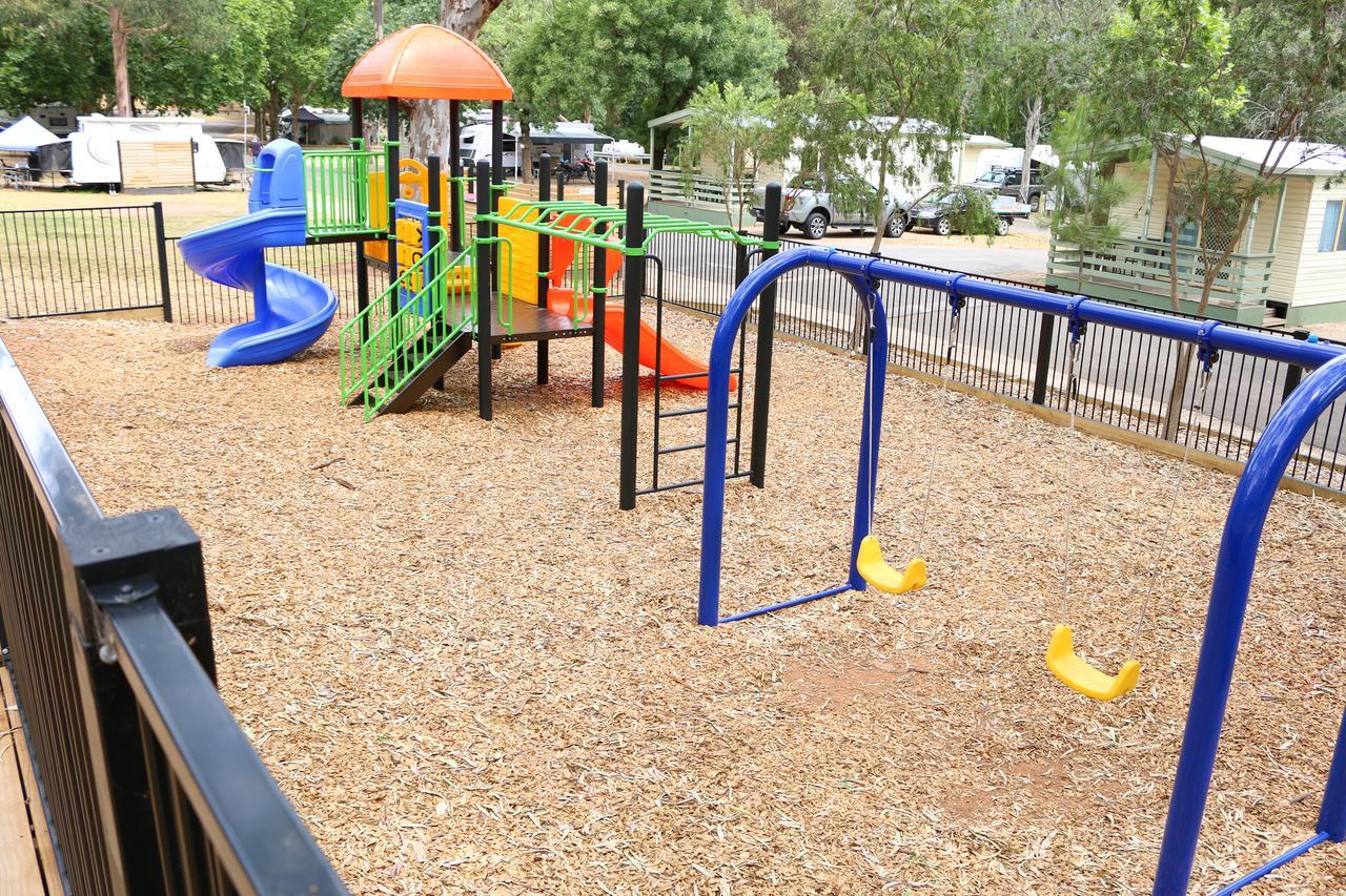 Adelaide Brownhill Creek Tourist Park Hotel Buitenkant foto
